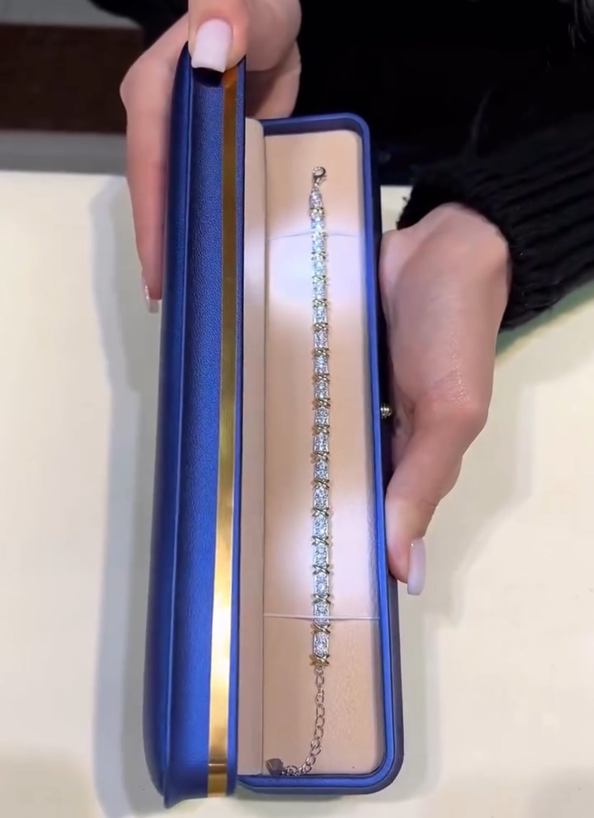 Cozzy Bracelet (chandi) X5