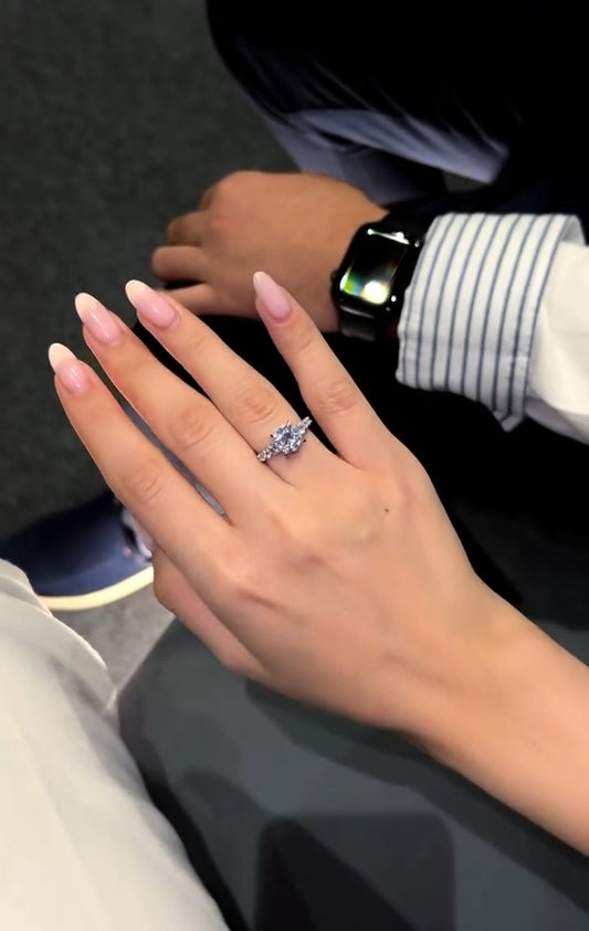 Falcons Best Selling Gift Material: 925 Sterling Silver With Premium Lighted Box For Women Ring AA0011